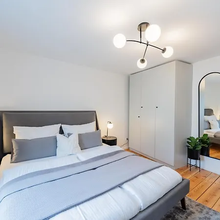 Geraeumiges Apartment Mit Stadtblick In Zentraler Lage Potsdams Exterior photo