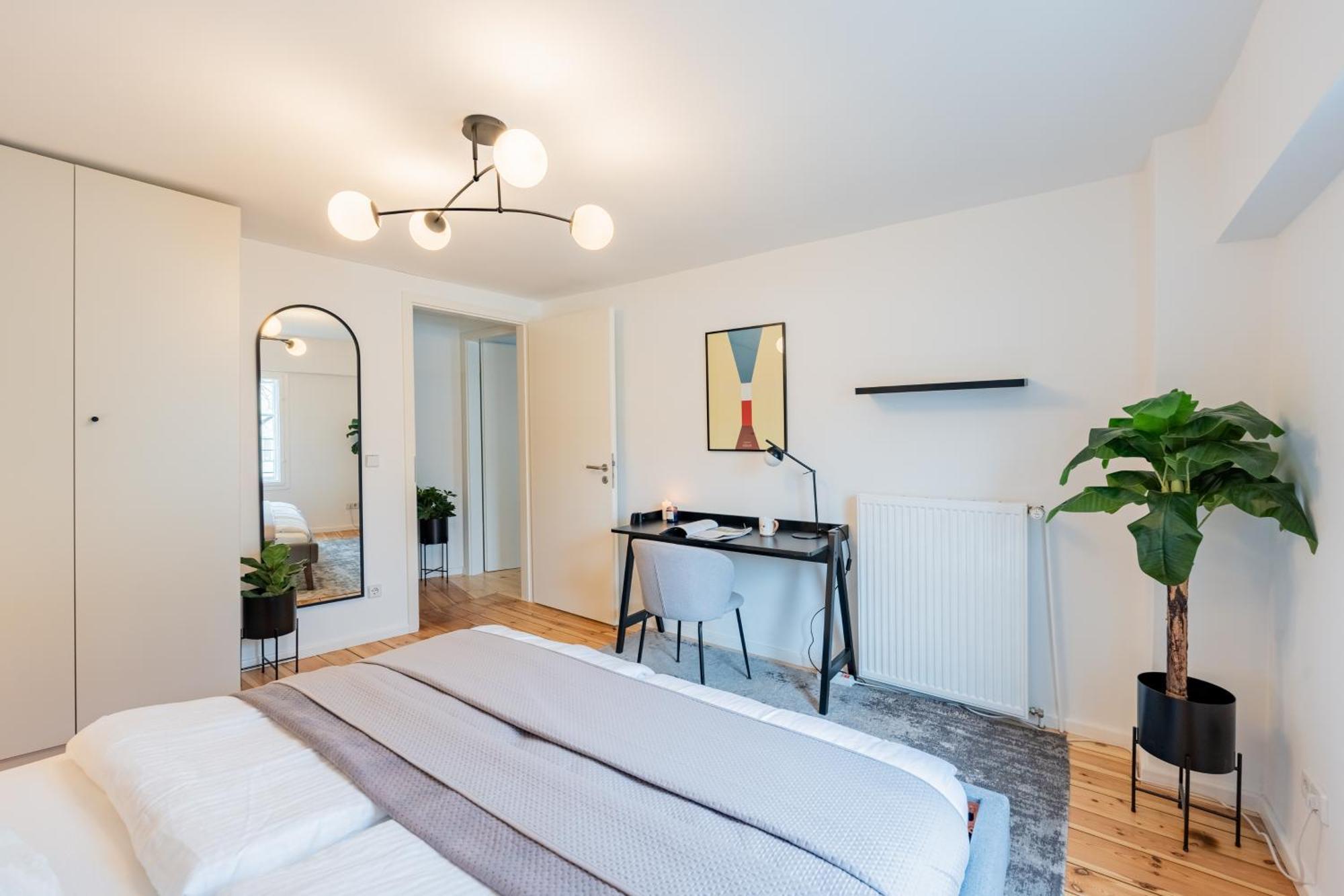 Apartment Geraeumiges Mit Stadtblick In Zentraler Lage Potsdams *